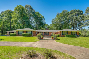 Charming Simsboro Retreat on 5 Acres with Patio!